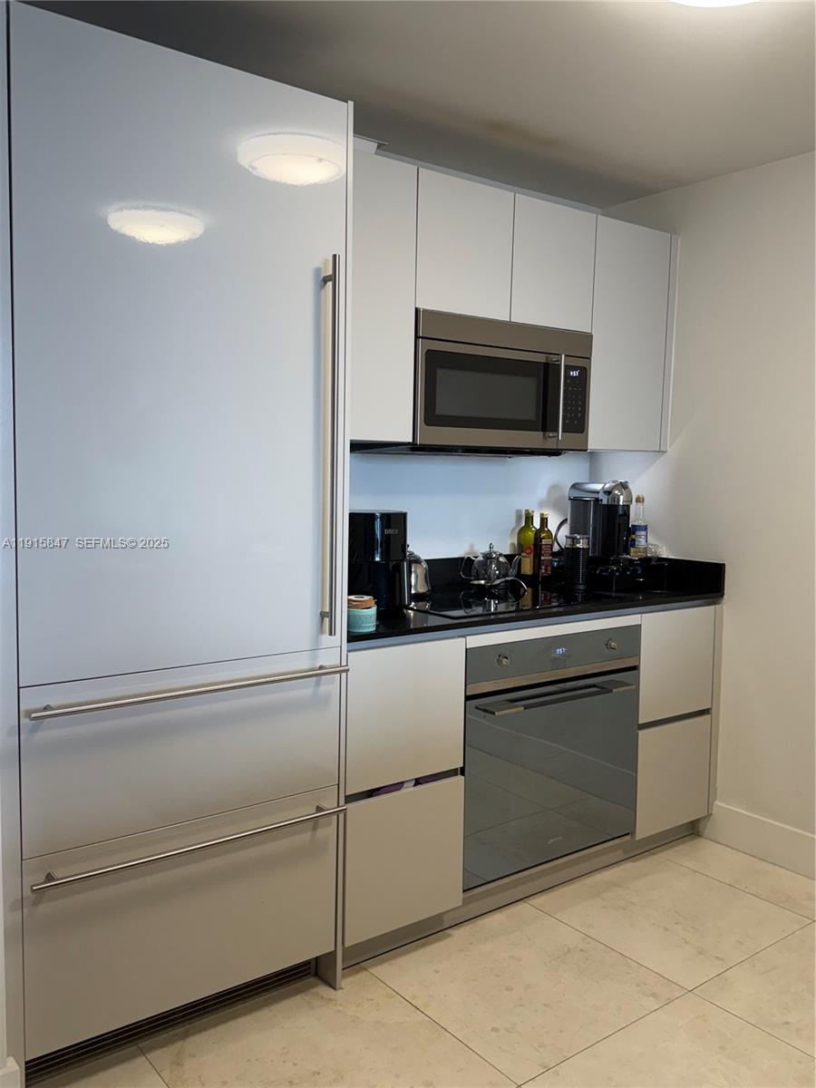1010 Brickell Ave #2302, Miami FL 33131