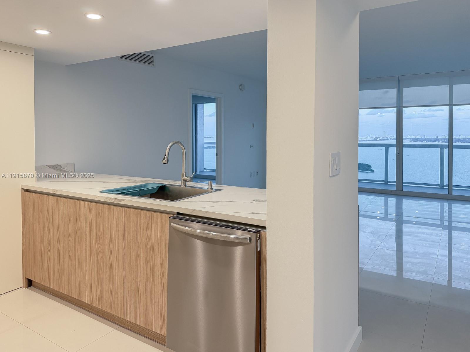 1800 N Bayshore Dr #3705, Miami FL 33132