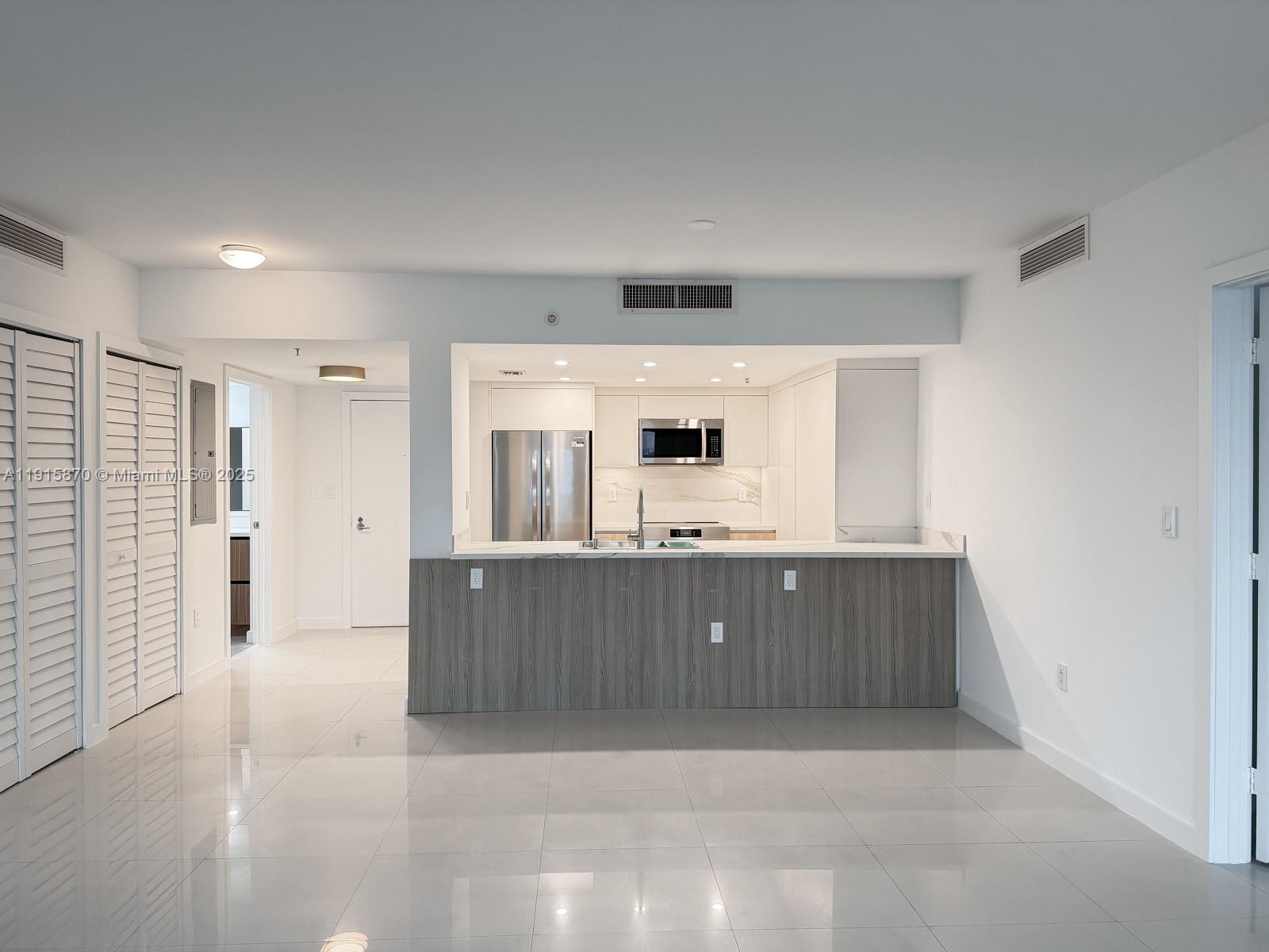 1800 N Bayshore Dr #3705, Miami FL 33132