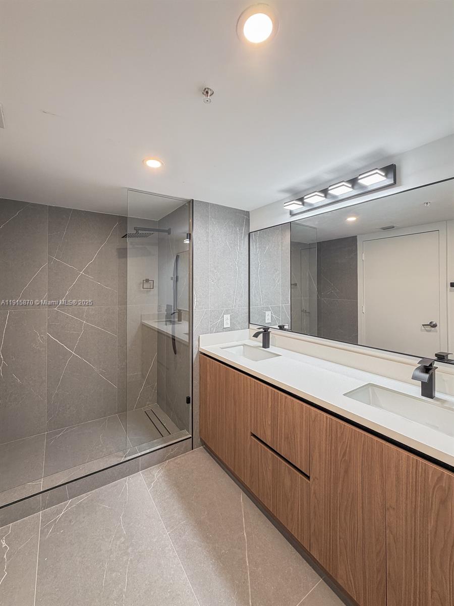 1800 N Bayshore Dr #3705, Miami FL 33132