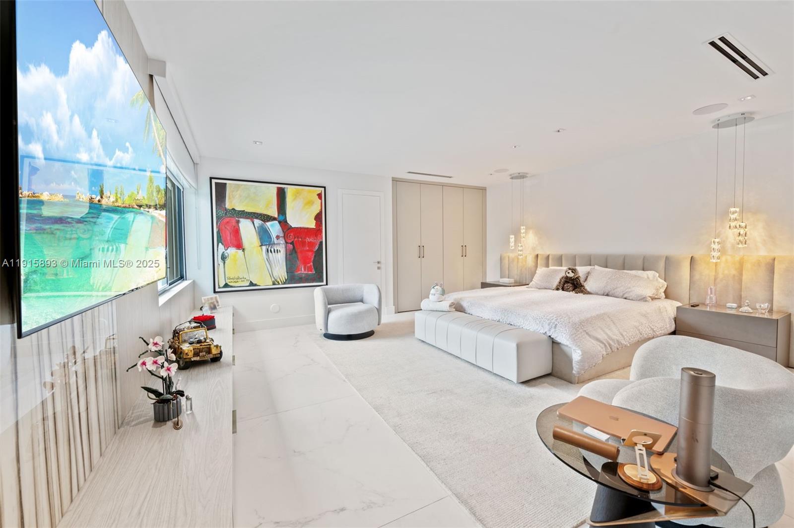 1792 Cleveland Rd, Miami Beach FL 33141