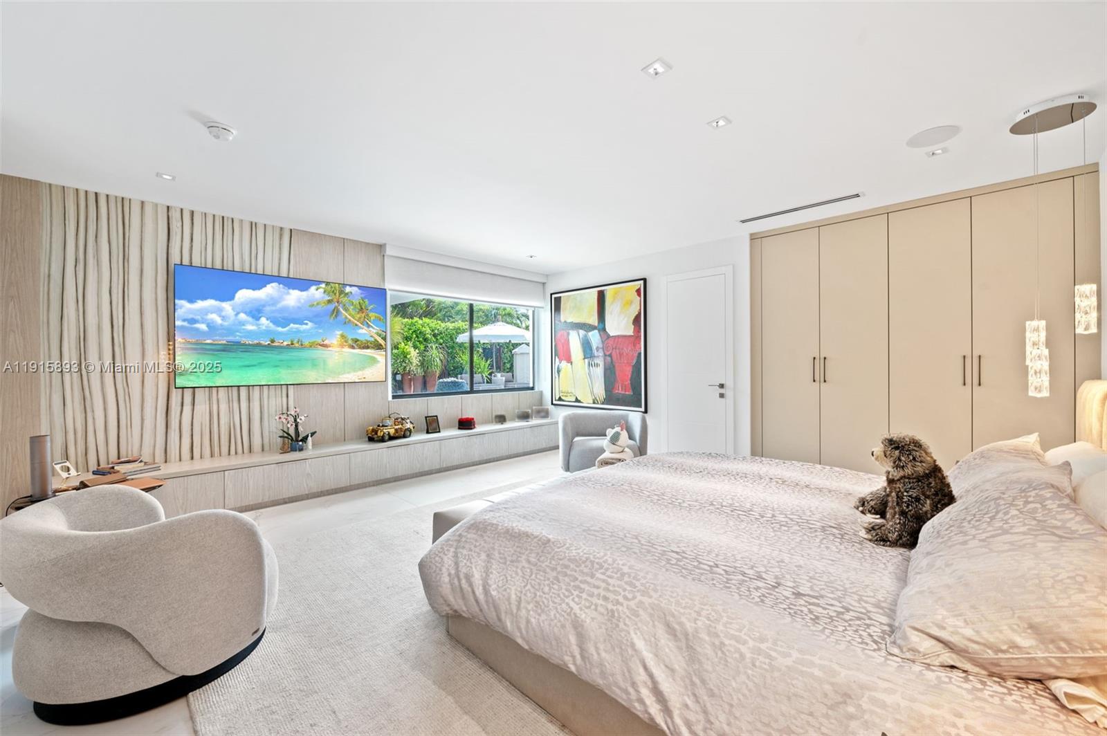 1792 Cleveland Rd, Miami Beach FL 33141