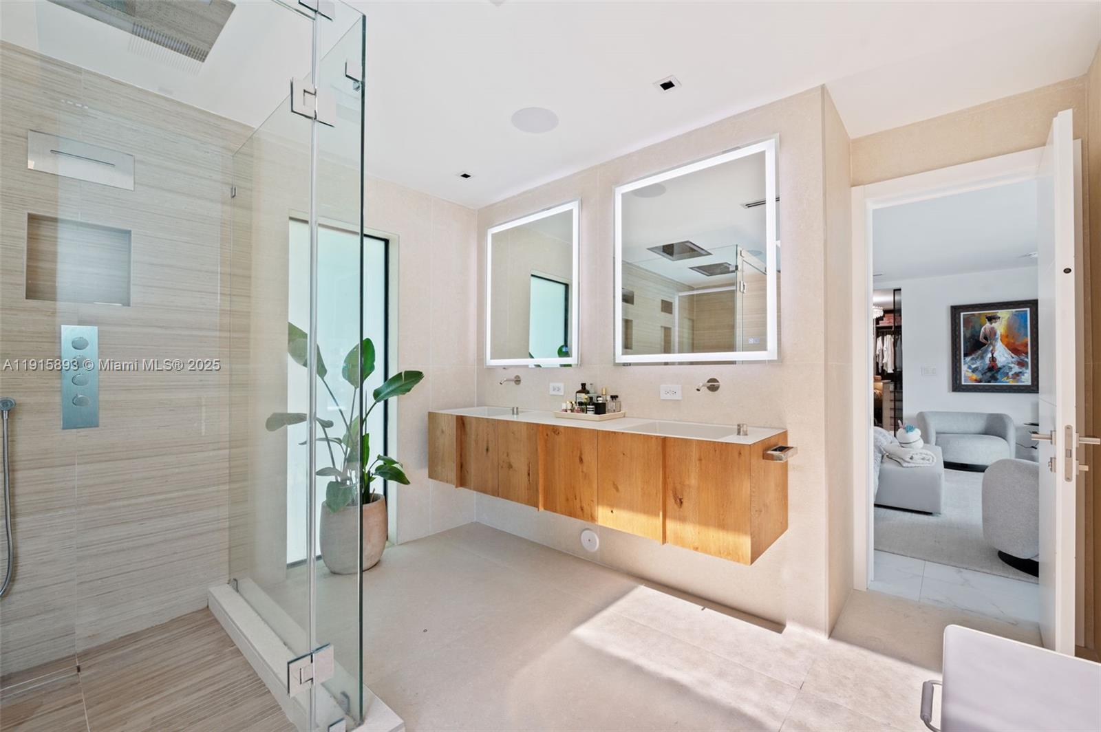1792 Cleveland Rd, Miami Beach FL 33141