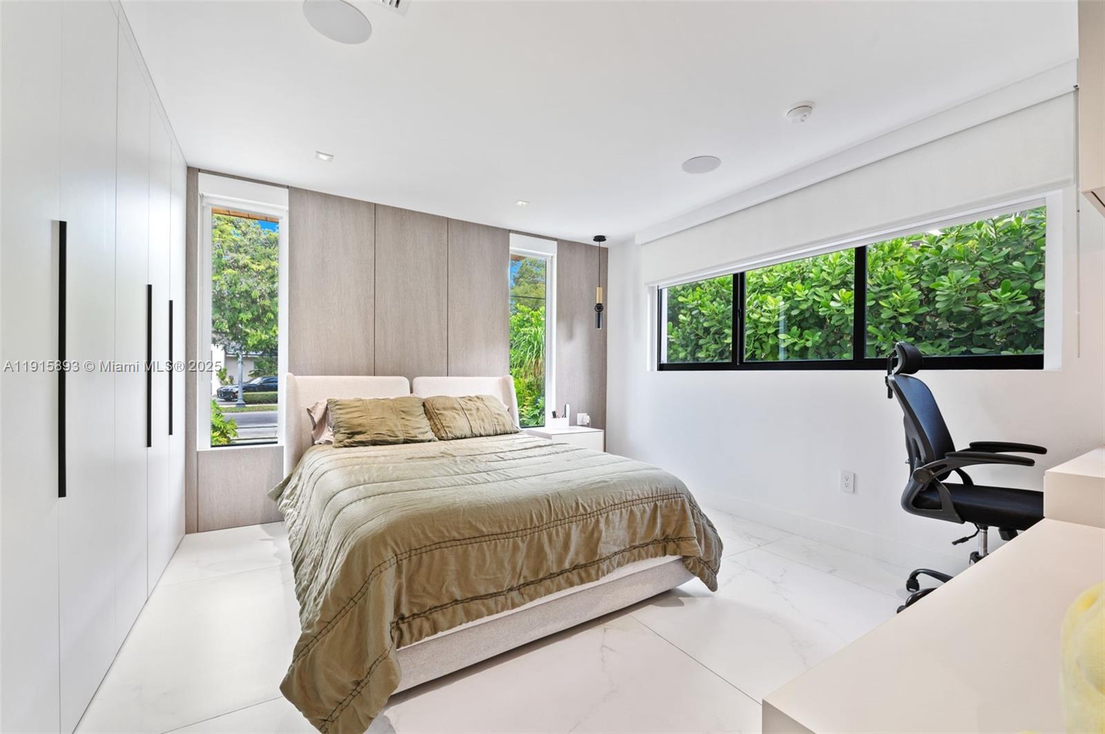 1792 Cleveland Rd, Miami Beach FL 33141
