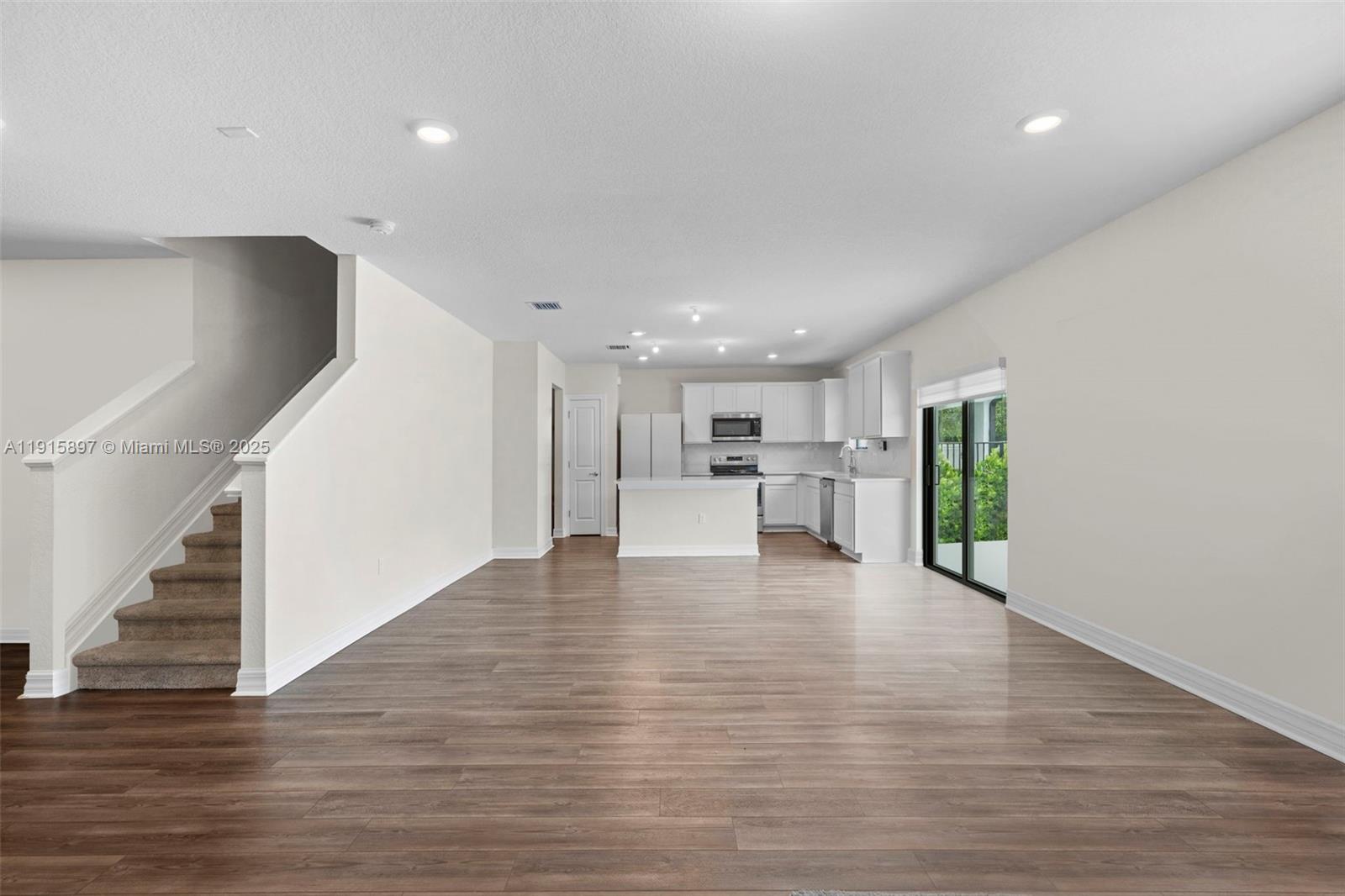 3142 Poinciana St, Lauderdale Lakes FL 33311