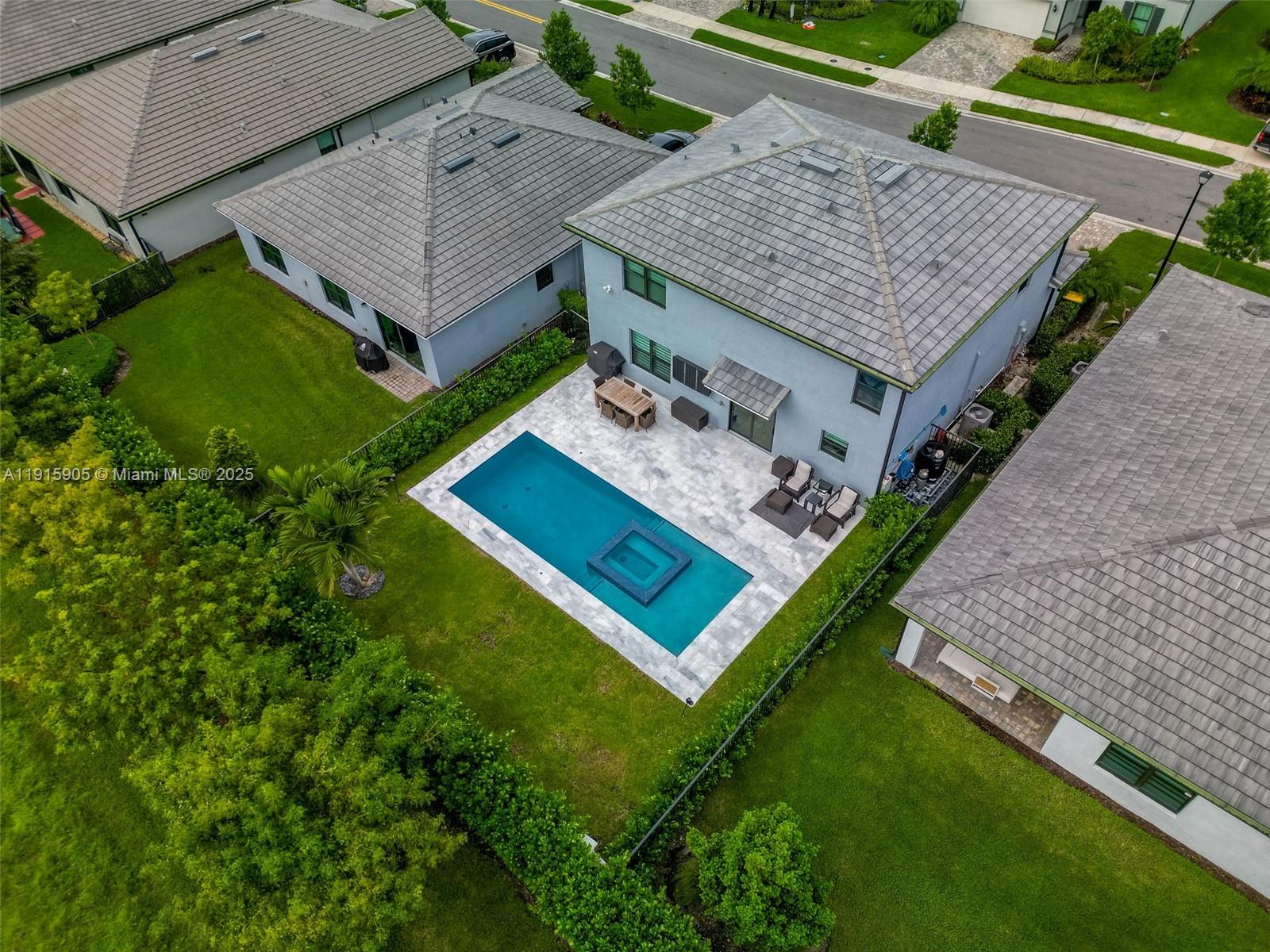 3142 Poinciana St, Lauderdale Lakes FL 33311