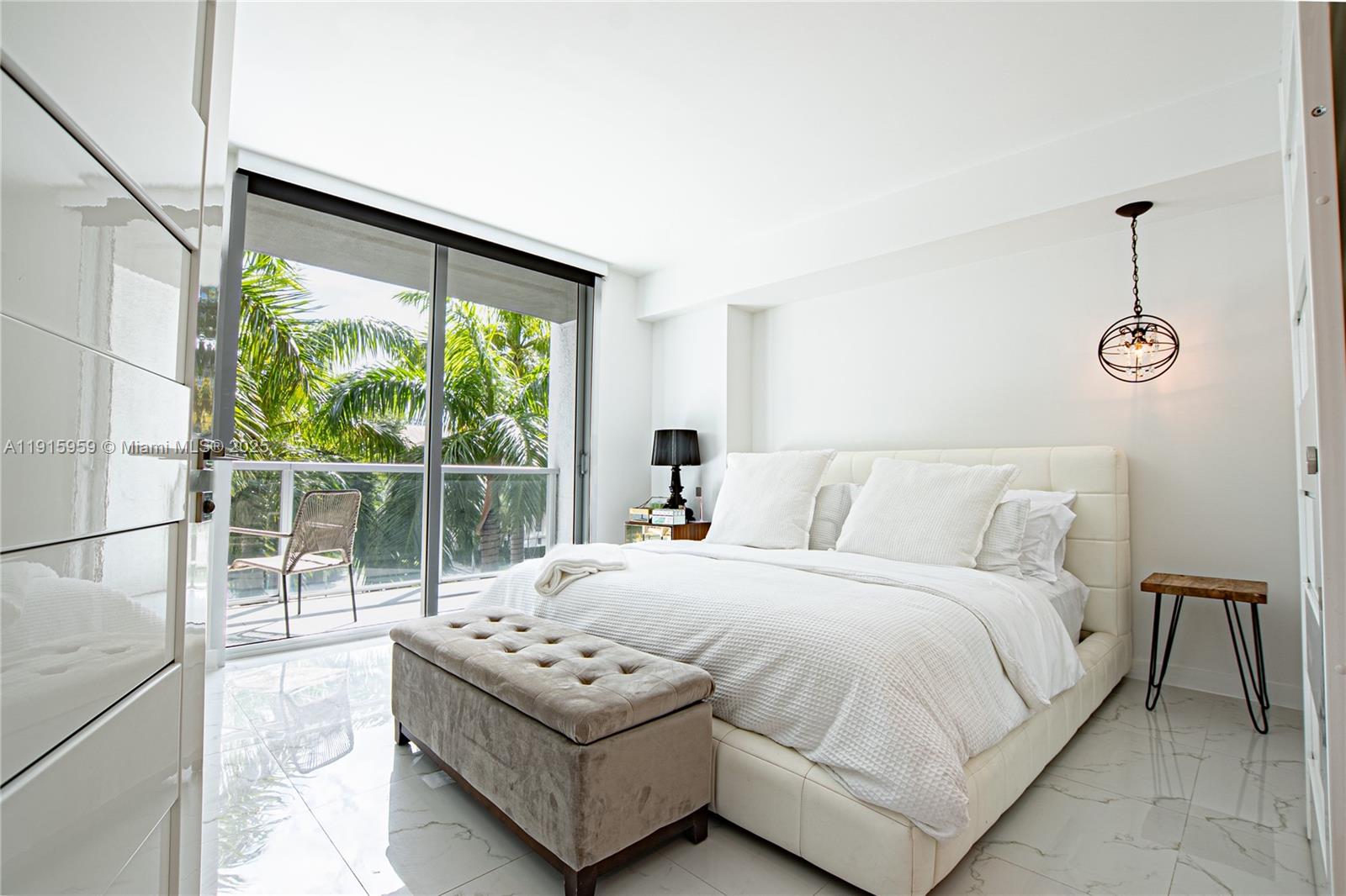 500 Brickell Ave #301, Miami FL 33131