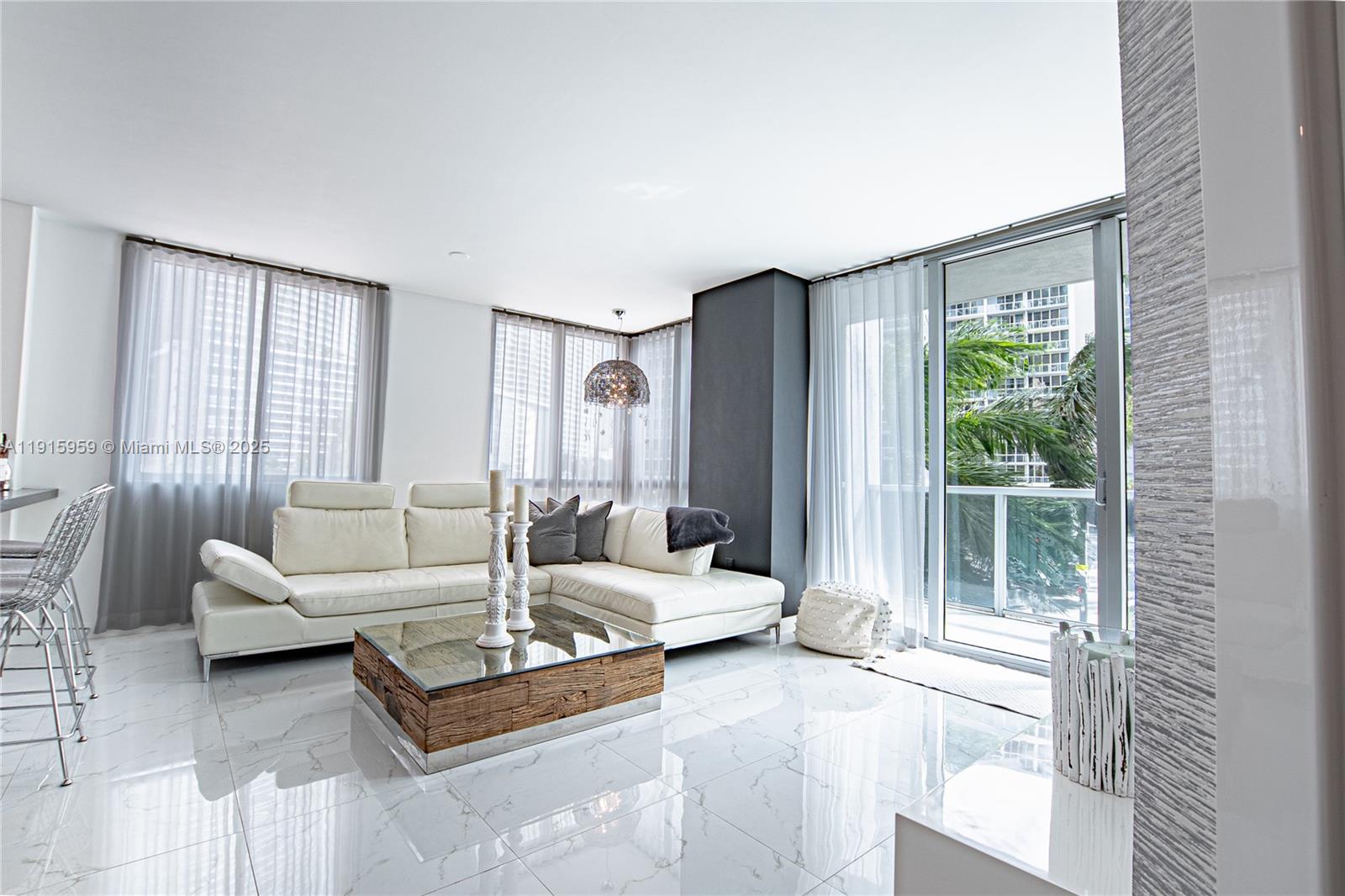 500 Brickell Ave #301, Miami FL 33131