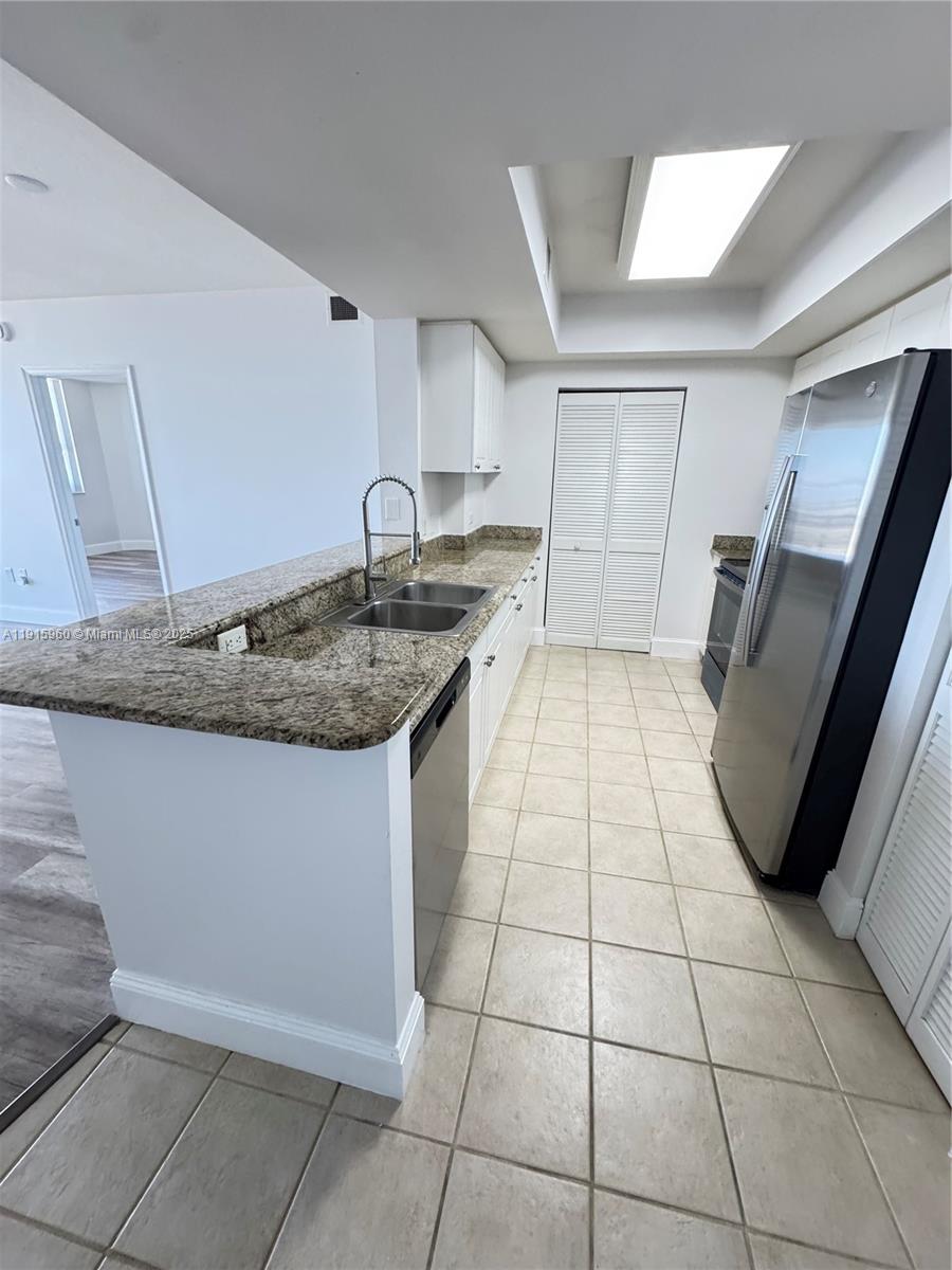 19501 W Country Club Dr #2310, Aventura FL 33180