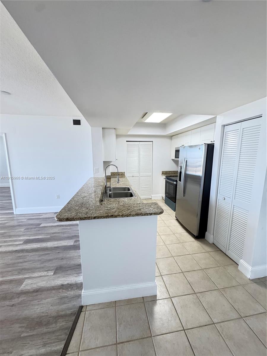 19501 W Country Club Dr #2310, Aventura FL 33180