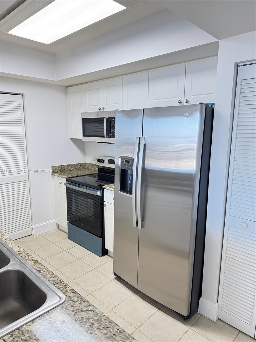 19501 W Country Club Dr #2310, Aventura FL 33180
