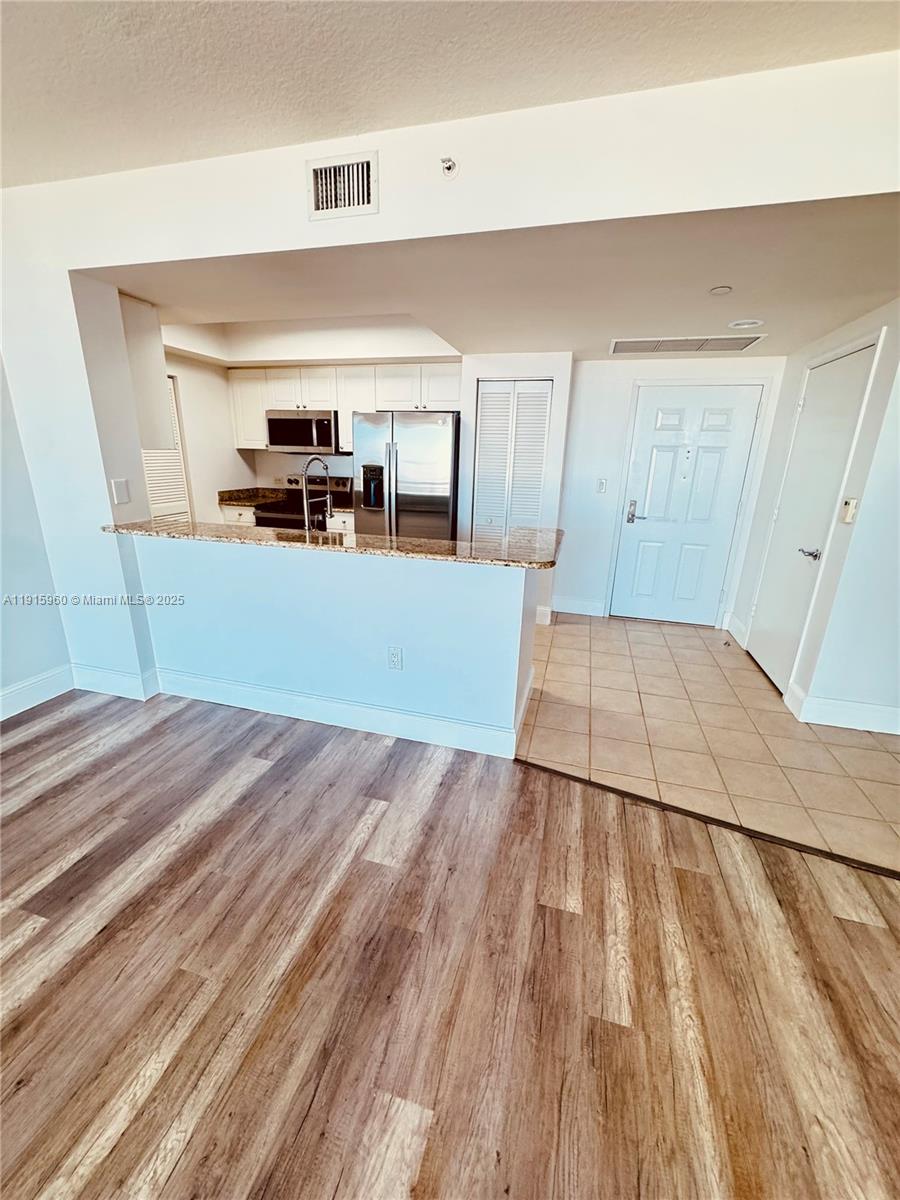 19501 W Country Club Dr #2310, Aventura FL 33180