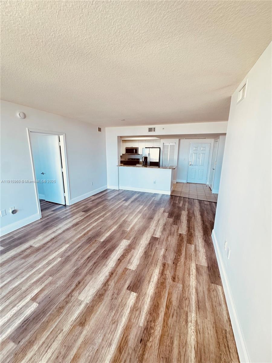 19501 W Country Club Dr #2310, Aventura FL 33180