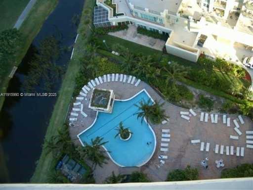 19501 W Country Club Dr #PH-06, Aventura FL 33180