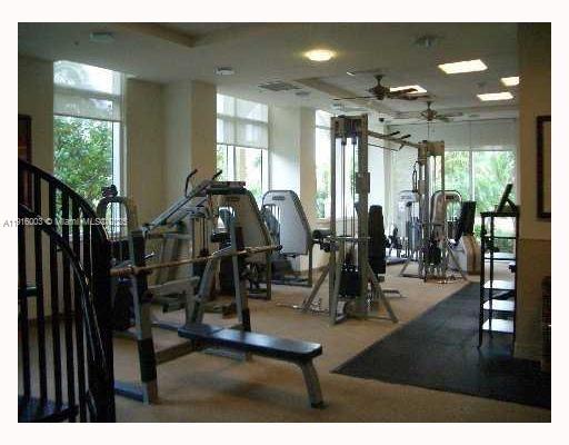 19501 W Country Club Dr #PH-06, Aventura FL 33180
