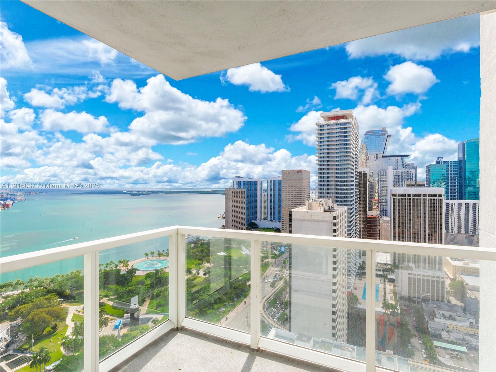 244 Biscayne Blvd #3703, Miami FL 33132