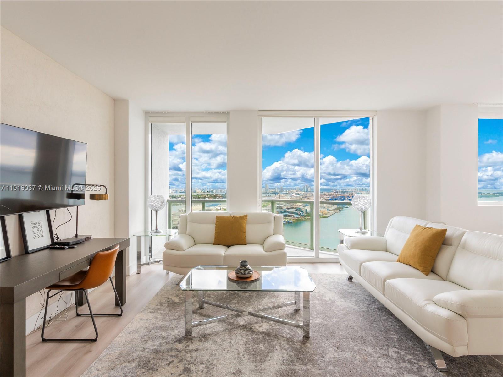 244 Biscayne Blvd #3703, Miami FL 33132