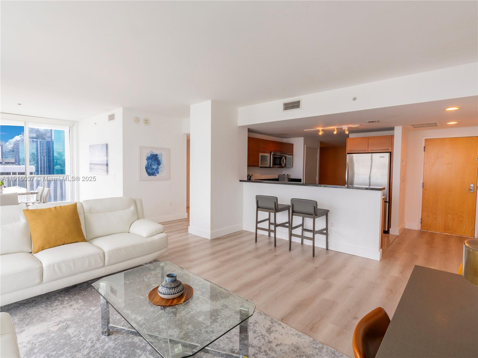 244 Biscayne Blvd #3703, Miami FL 33132