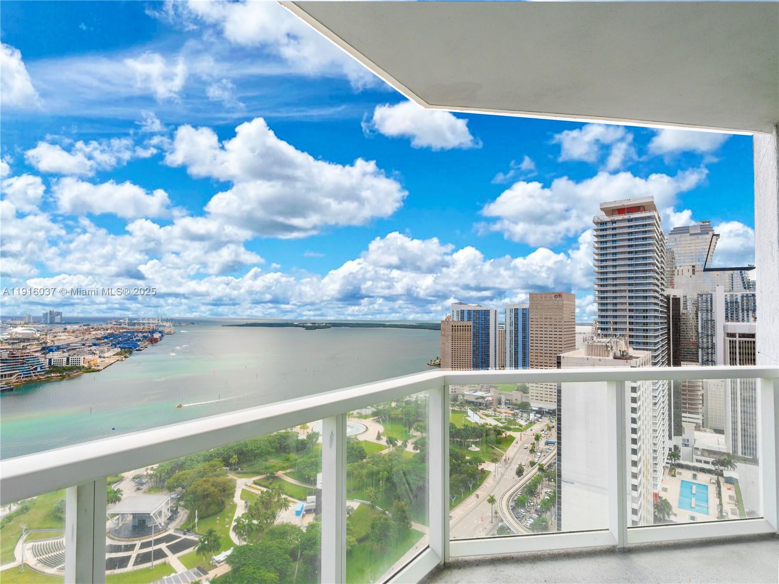 244 Biscayne Blvd #3703, Miami FL 33132