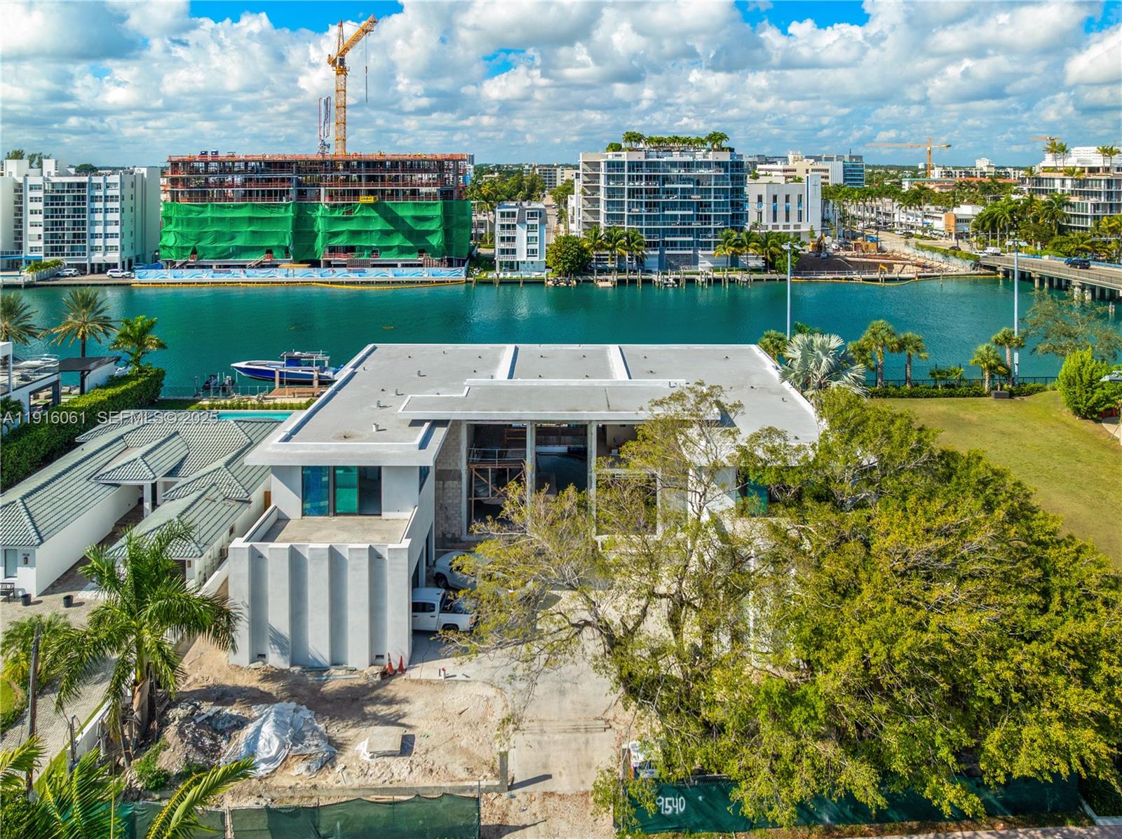 9540 Bay Dr, Surfside FL 33154