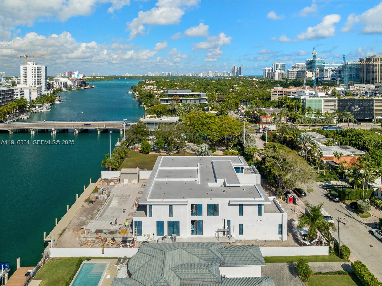 9540 Bay Dr, Surfside FL 33154