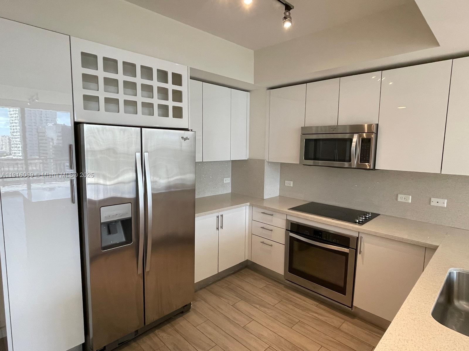 999 SW 1st Ave #1508, Miami FL 33130