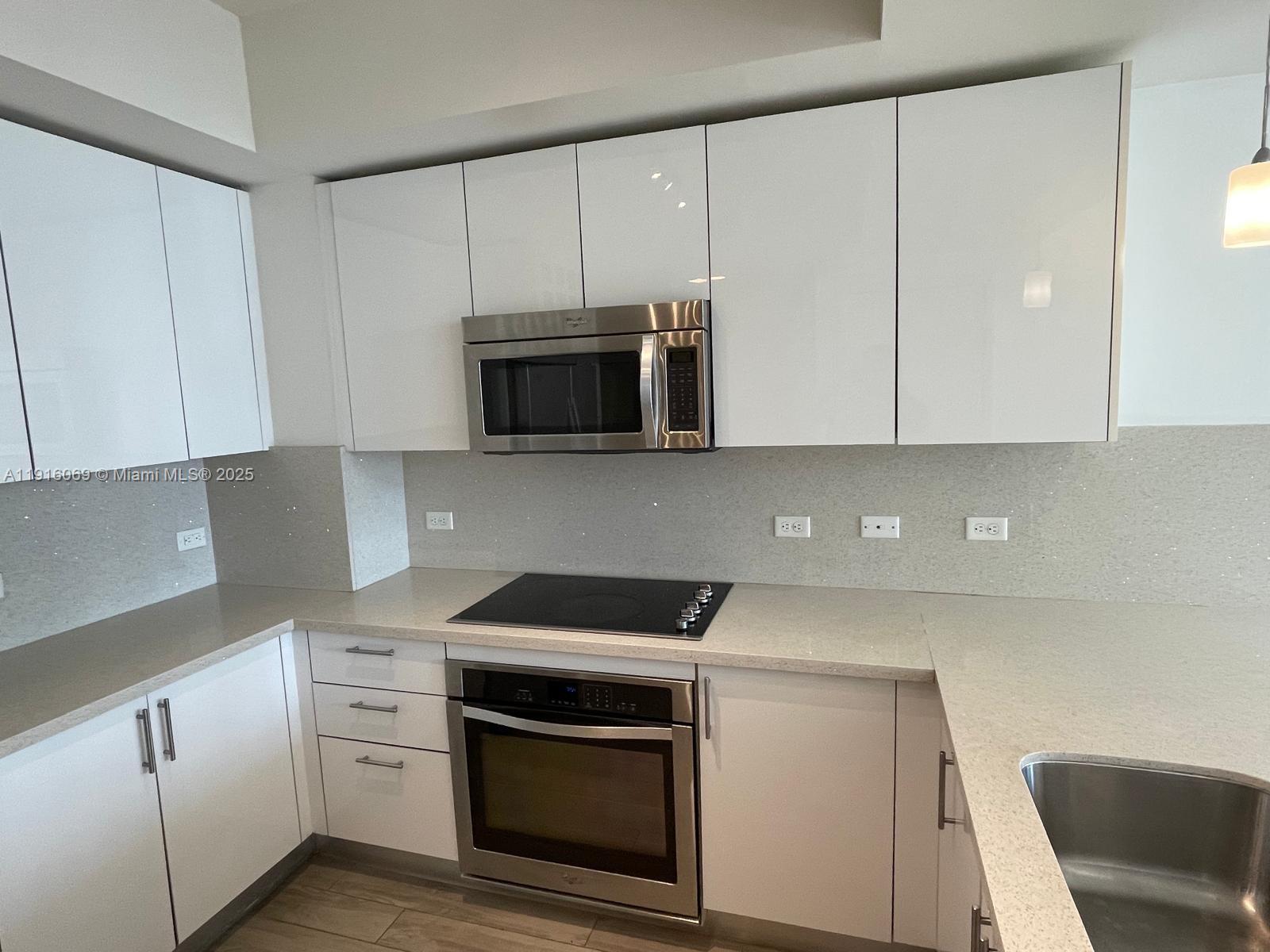 999 SW 1st Ave #1508, Miami FL 33130