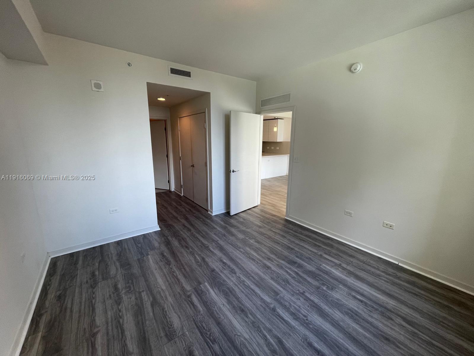 999 SW 1st Ave #1508, Miami FL 33130