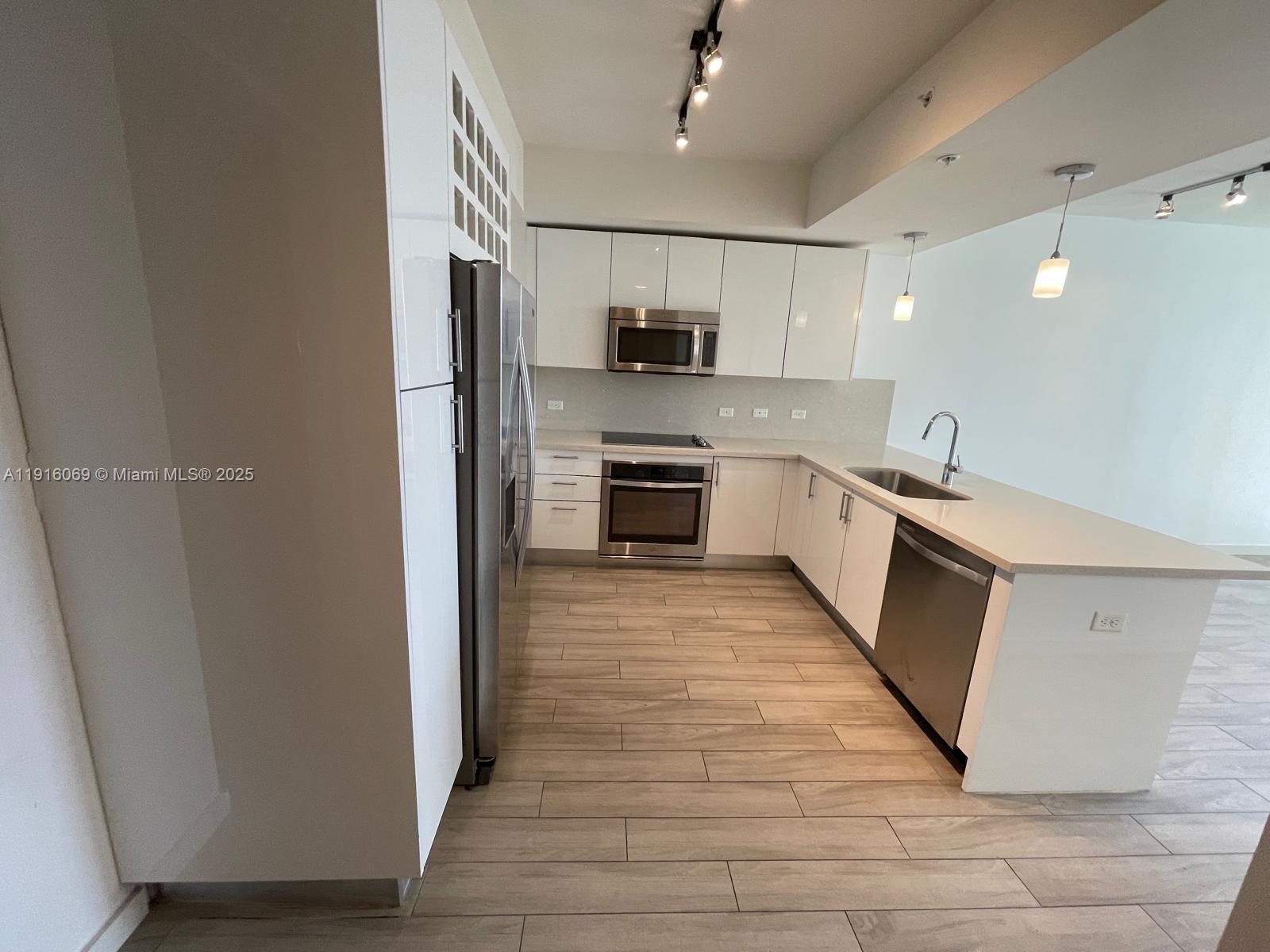 999 SW 1st Ave #1508, Miami FL 33130