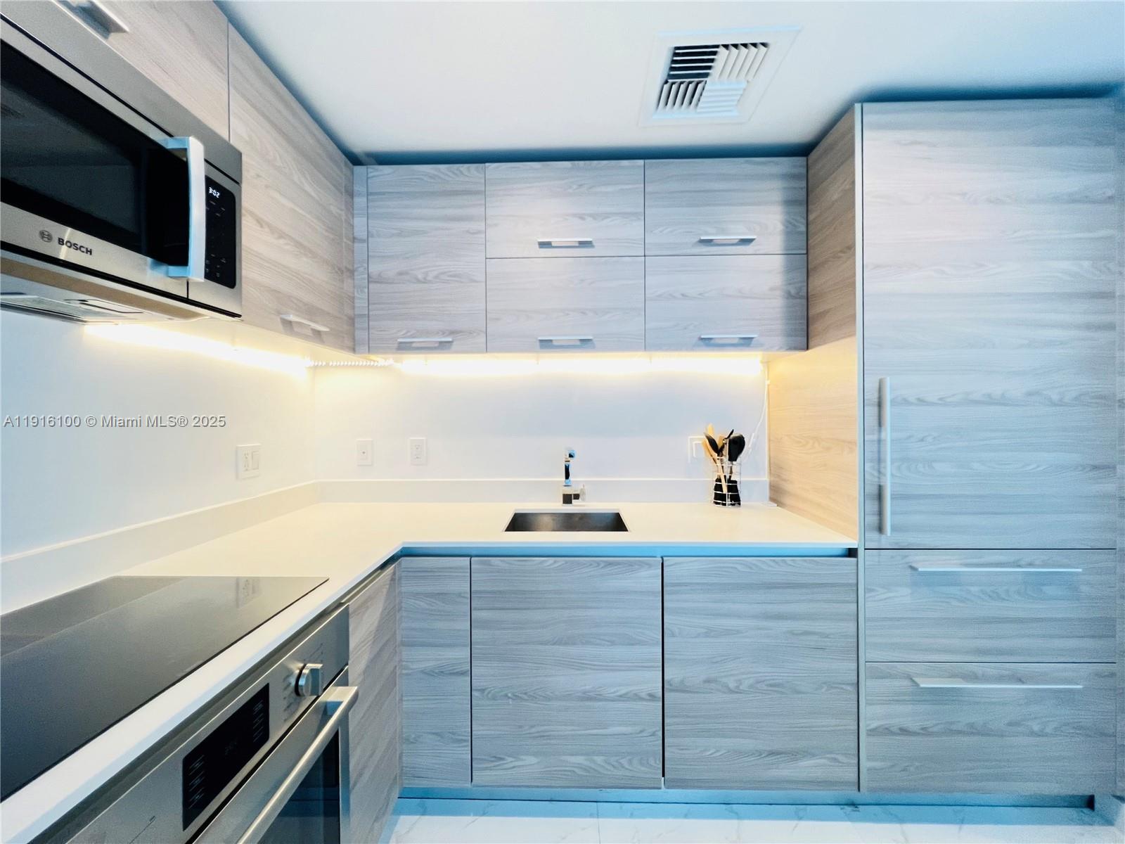 1300 S Miami Ave #2307, Miami FL 33130