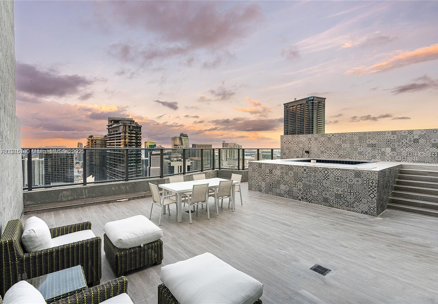 1300 S Miami Ave #2307, Miami FL 33130