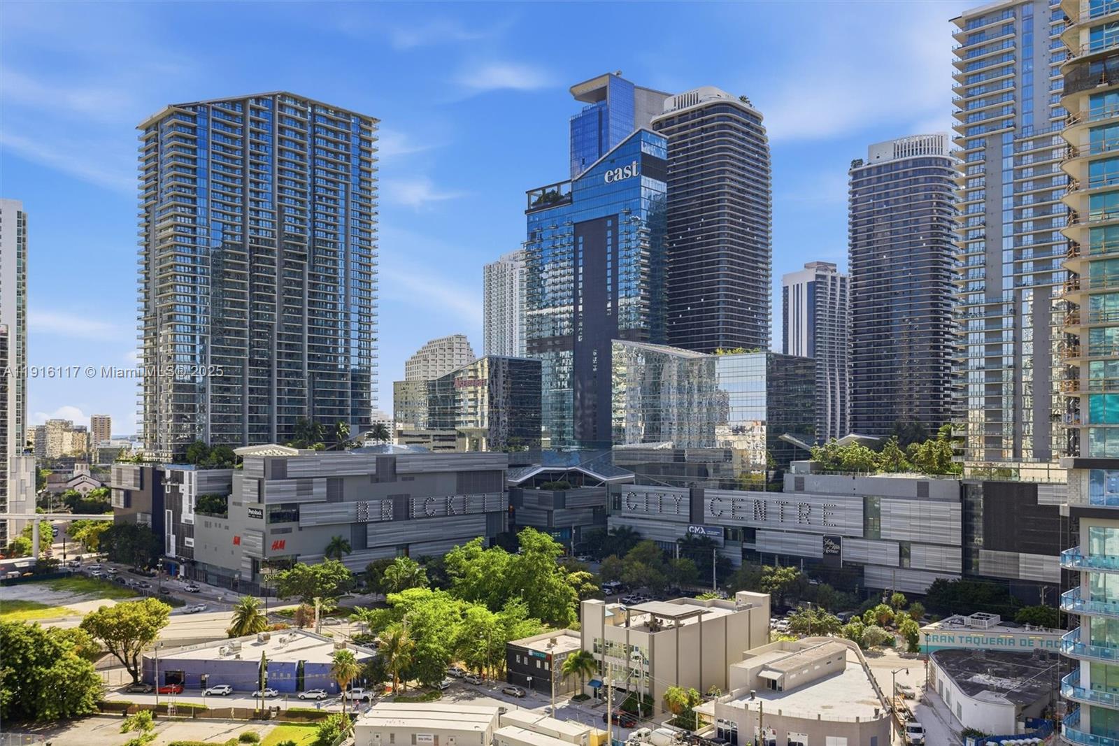 92 SW 3rd St #1604, Miami FL 33130