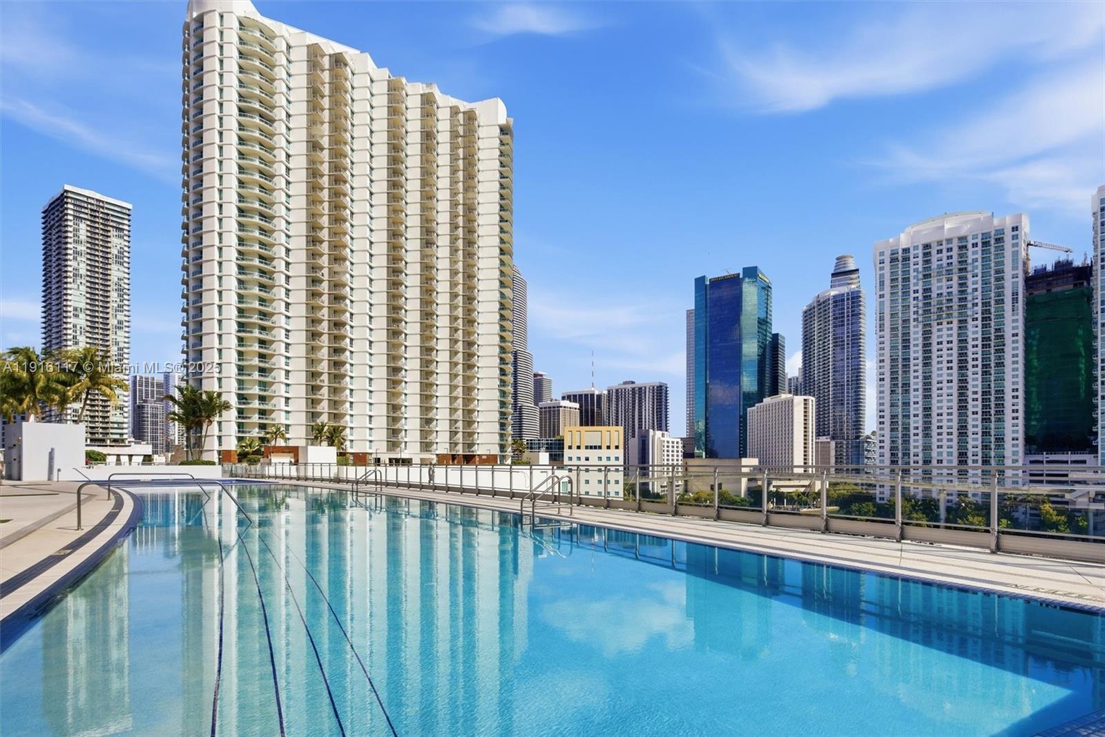 92 SW 3rd St #1604, Miami FL 33130