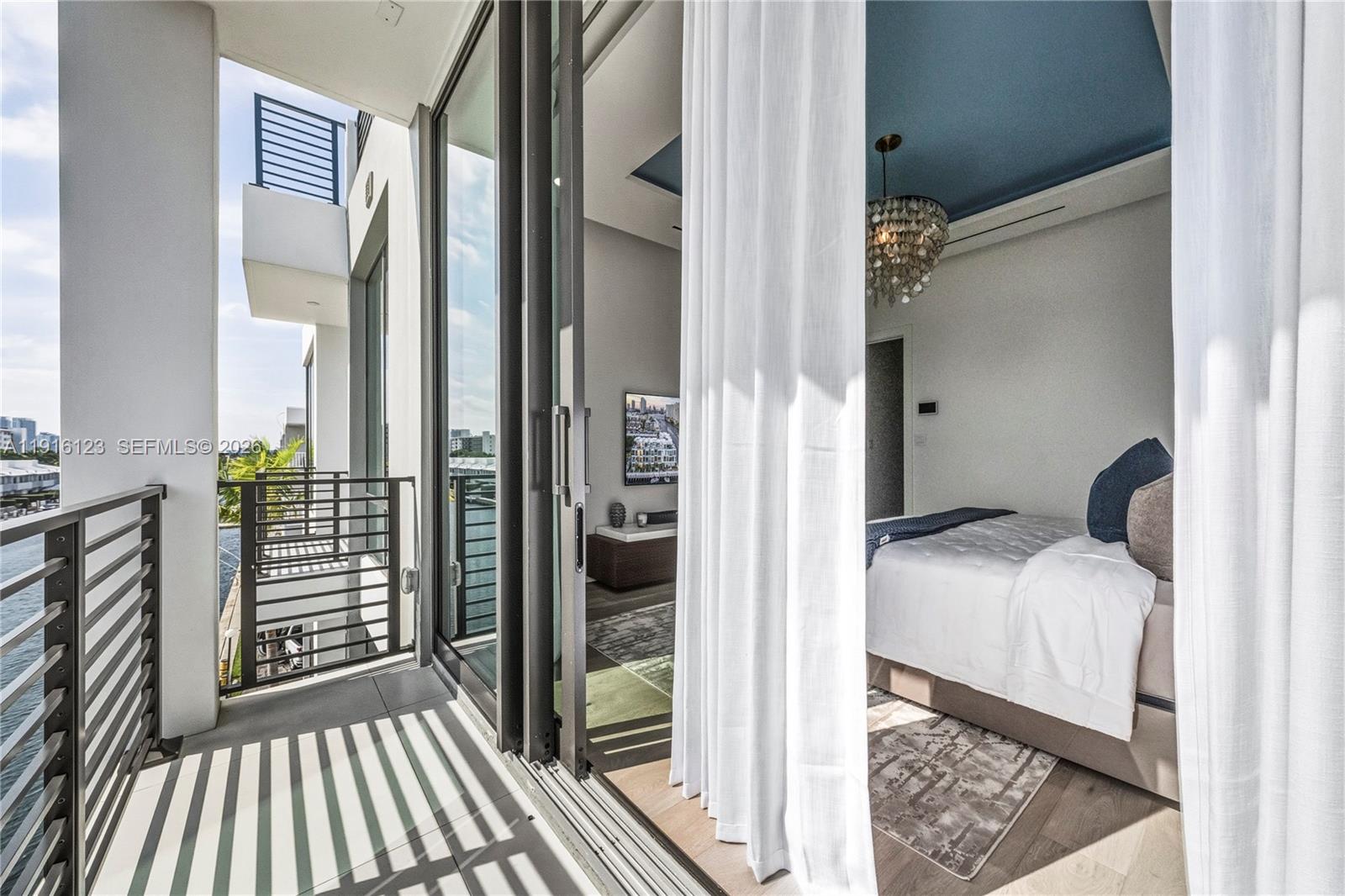 4098 NE 167 ST #9, North Miami Beach FL 33160