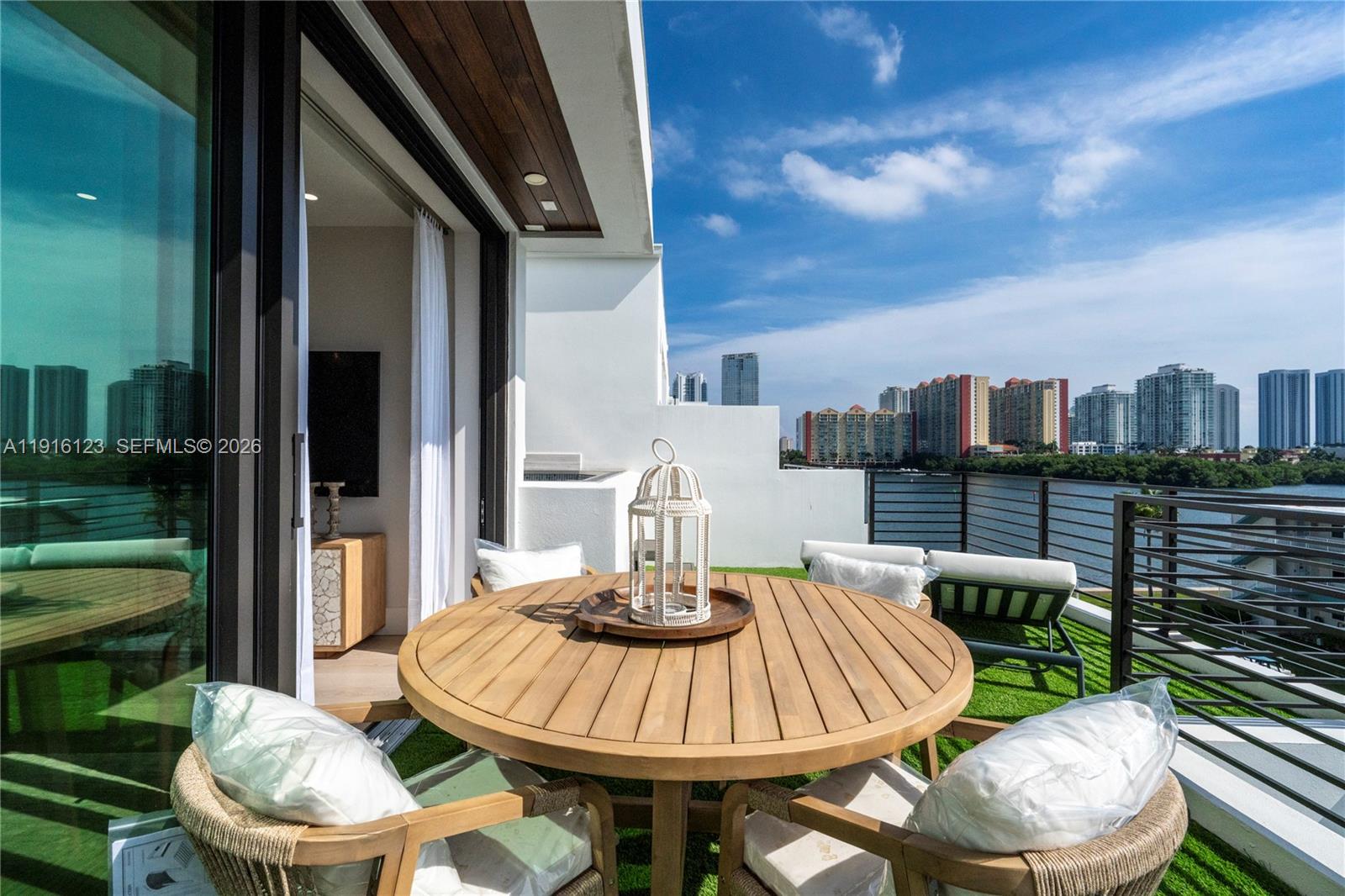 4098 NE 167 ST #9, North Miami Beach FL 33160
