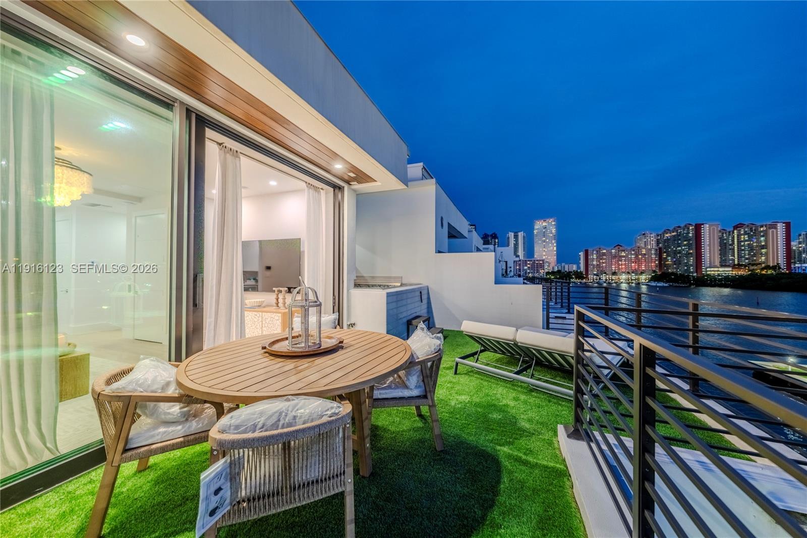 4098 NE 167 ST #9, North Miami Beach FL 33160