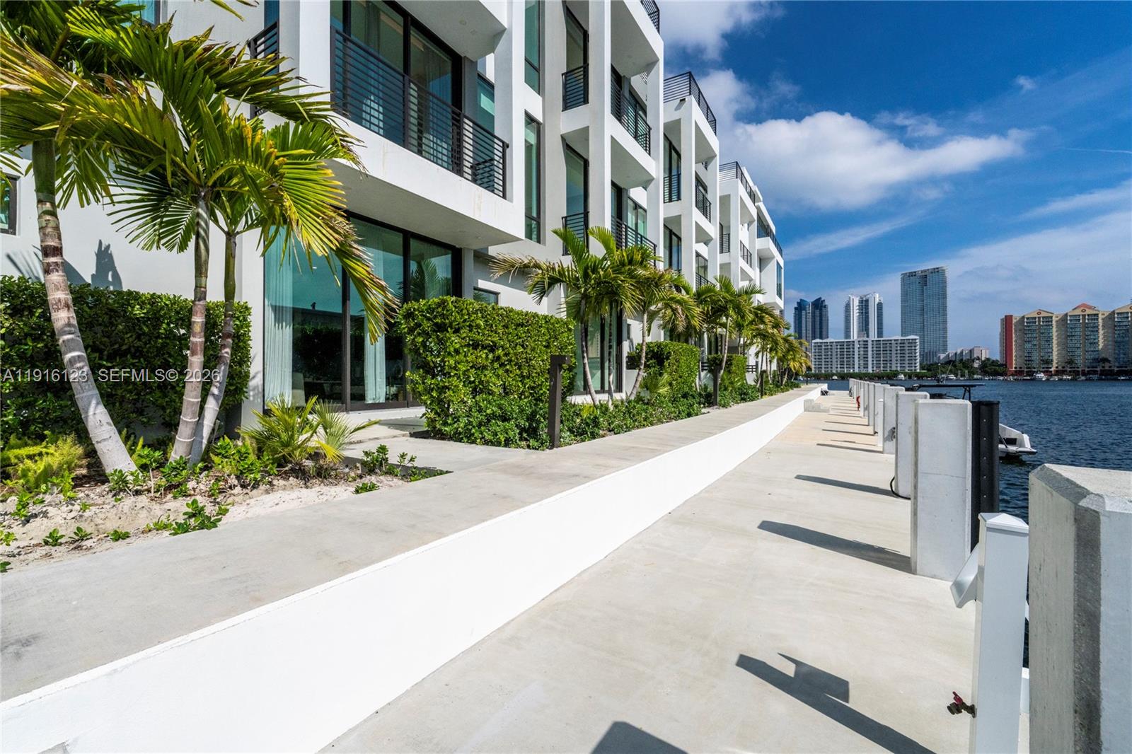 4098 NE 167 ST #9, North Miami Beach FL 33160