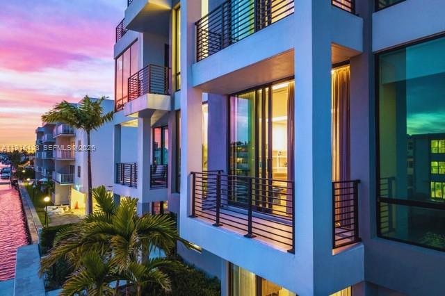 4098 NE 167 ST #9, North Miami Beach FL 33160
