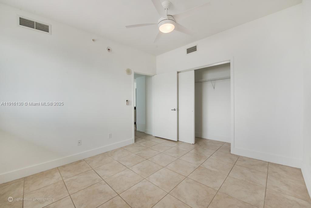 888 Biscayne Blvd #2905, Miami FL 33132