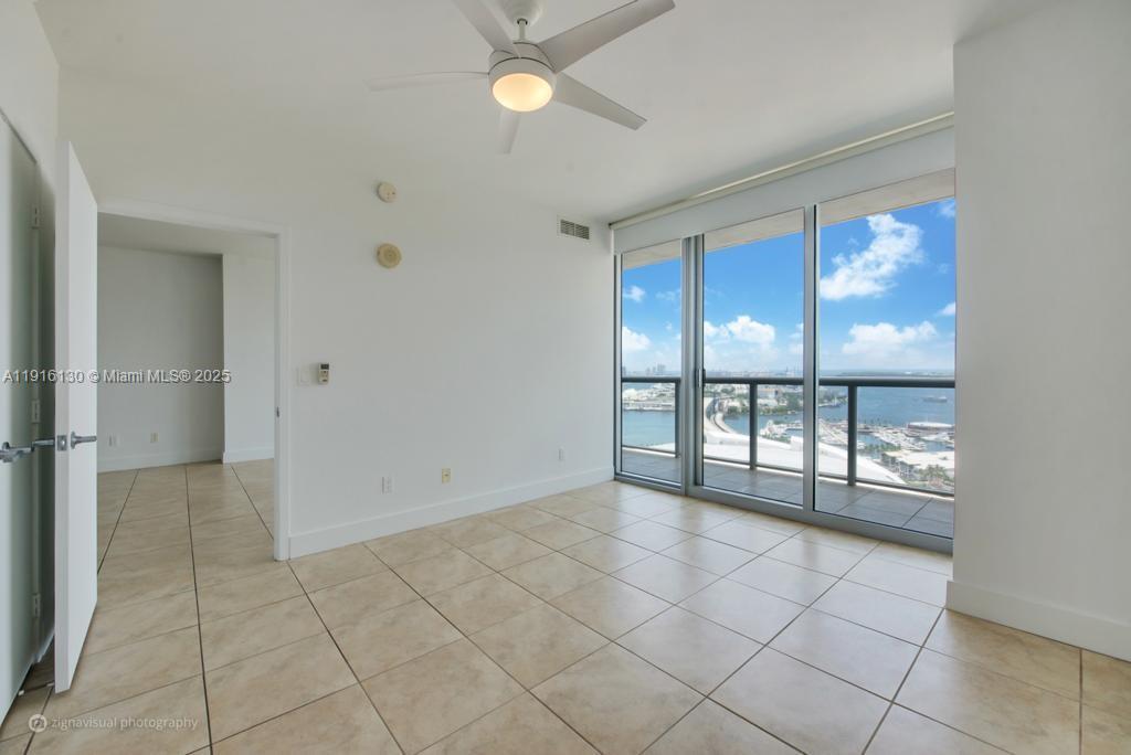 888 Biscayne Blvd #2905, Miami FL 33132