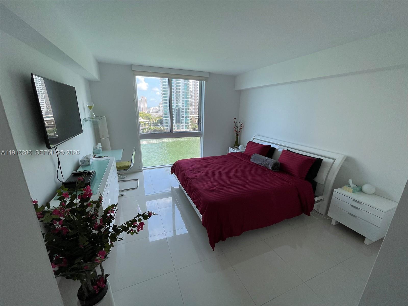 335 S Biscayne Blvd #1209, Miami FL 33131