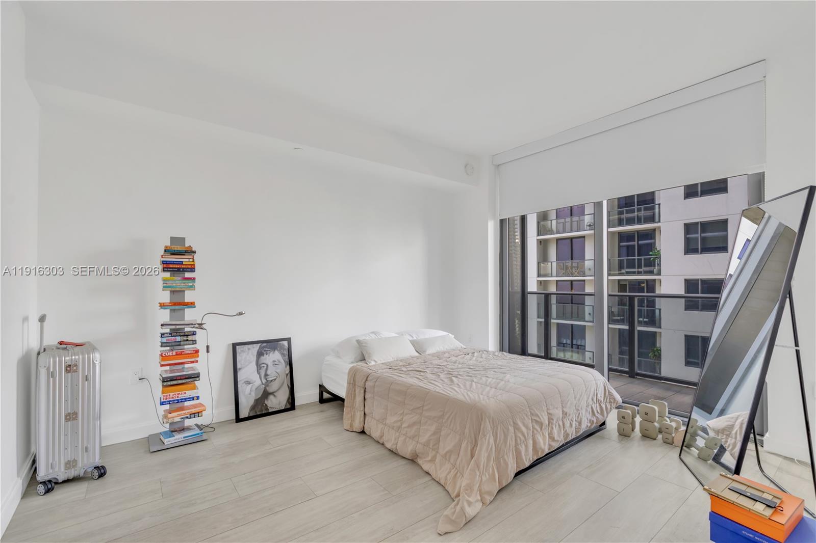 55 SW 9th St #2610, Miami FL 33130