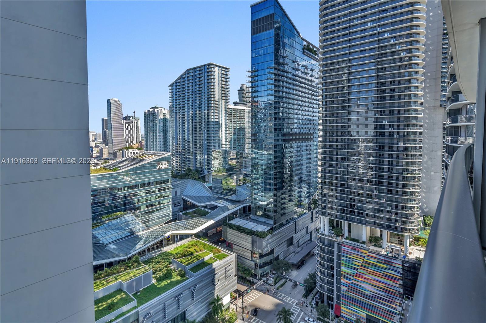 55 SW 9th St #2610, Miami FL 33130