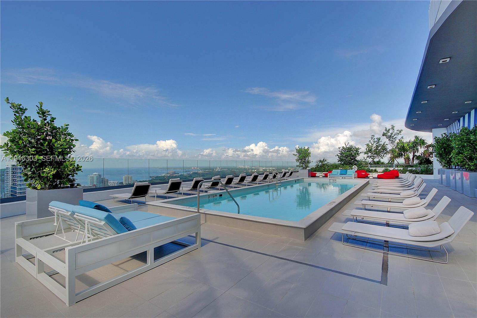 55 SW 9th St #2610, Miami FL 33130