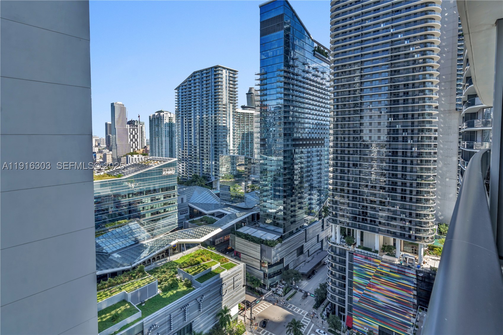 55 SW 9th St #2610, Miami FL 33130