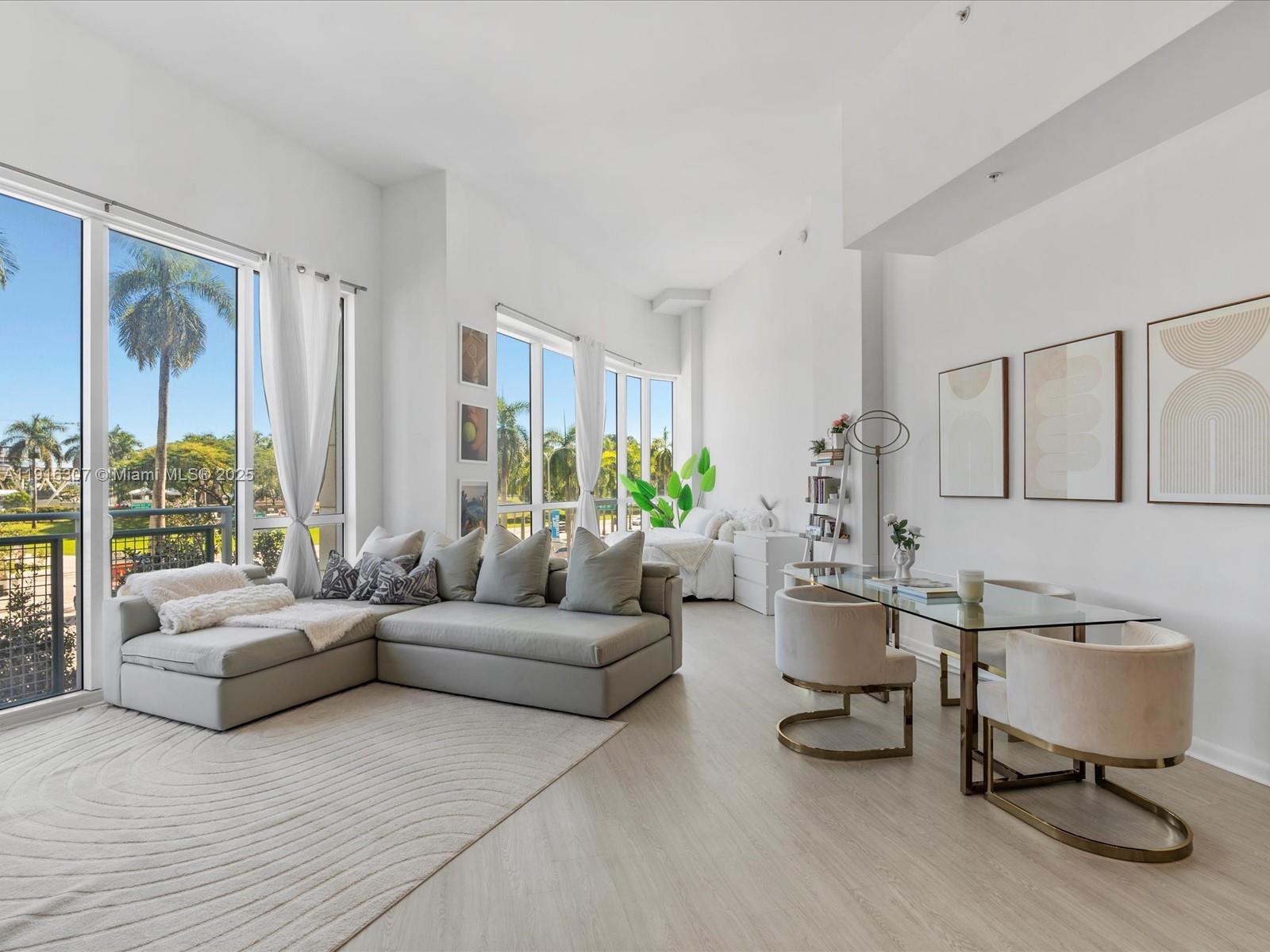 253 NE 2nd St #229, Miami FL 33132