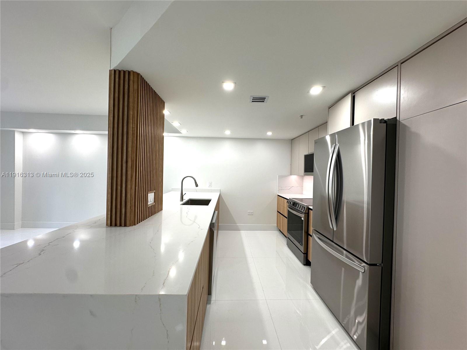 701 Brickell Key Blvd #507, Miami FL 33131