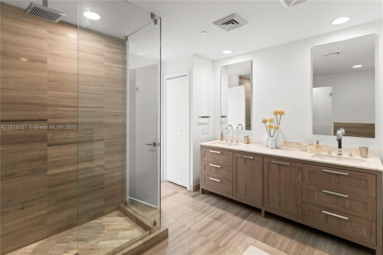 350 Ocean Dr #904N, Key Biscayne FL 33149