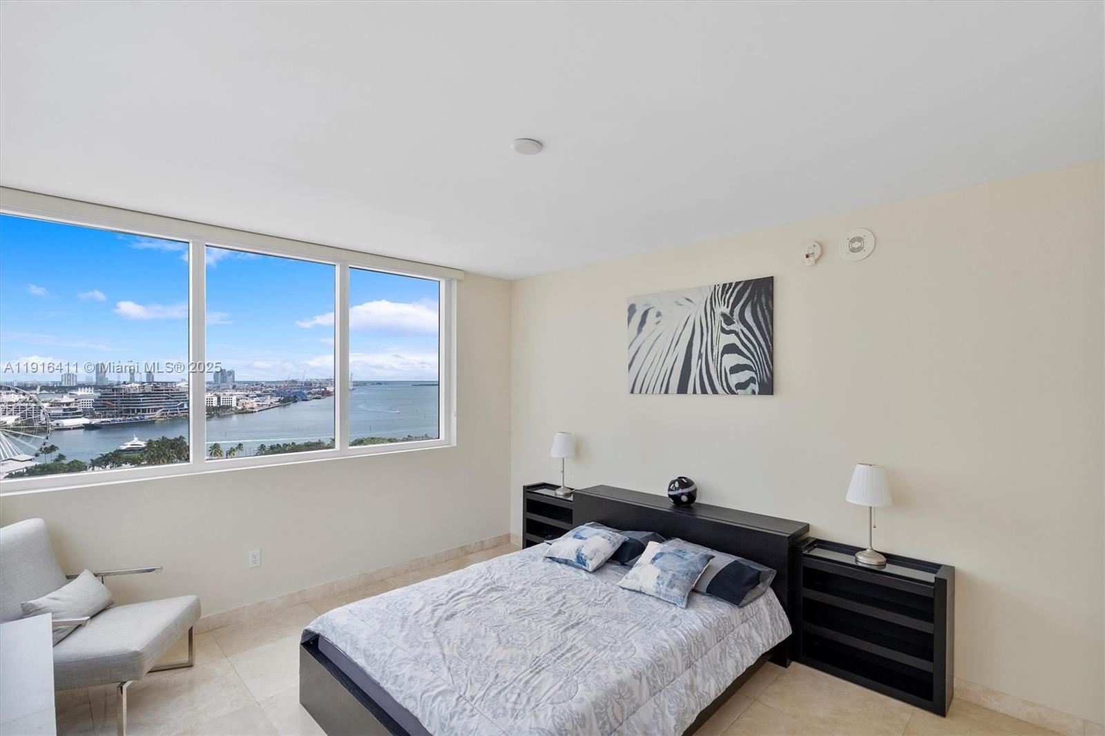 253 NE 2nd St #1803, Miami FL 33132