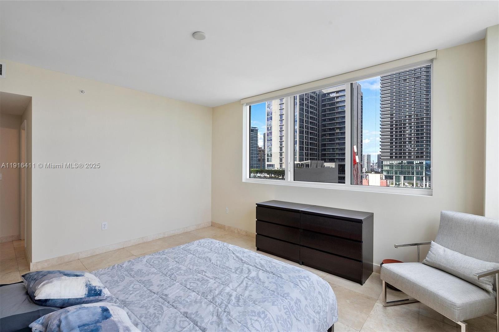 253 NE 2nd St #1803, Miami FL 33132